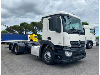 Tovornjak-šasija MERCEDES-BENZ ANTOS 25.40: slika 3