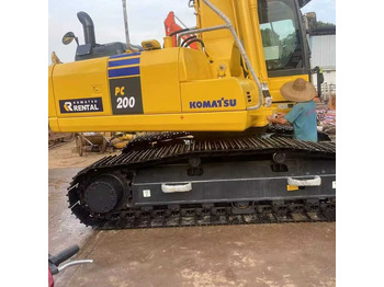 Bager KOMATSU PC200-8