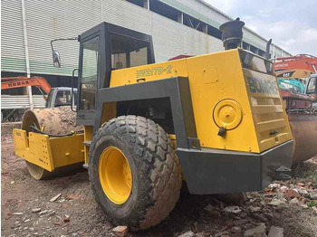 Kompaktor Used Heavy Construction Equipment BW217D Second Hand Road Rollers Used Machine Hot Sale [ Copy ]: slika 3