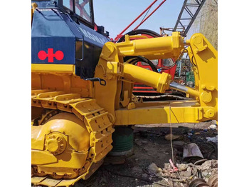 Buldožer KOMATSU