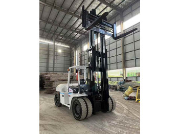 Viličar Used TCM 100 Forklift 10 Ton | Low Hours | Well-Maintained | Affordable Material Handling Machinery: slika 2