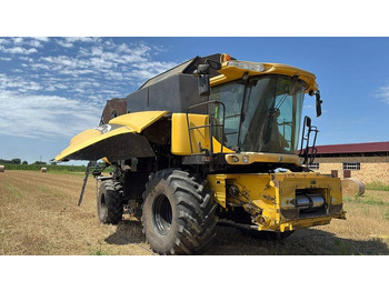 Kombajn harvester NEW HOLLAND CR900