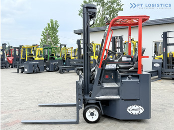 4-potni viličar s pomičnim teleskopom COMBILIFT Combilift C3000CB – TRIPLEX 6000mm – Year 2016 / Only 2,161 hours / Free Lift / Fork Positioner / Diesel: slika 2