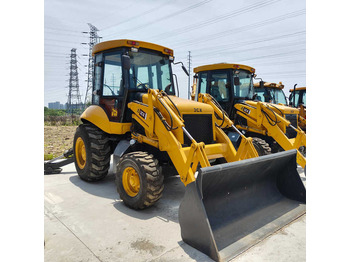 Bager nakladalec JCB 3CX