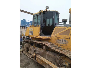 Gradbeni stroj KOMATSU D65