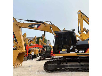 Bager goseničar CATERPILLAR 320D2
