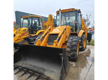Bager nakladalec JCB 3CX