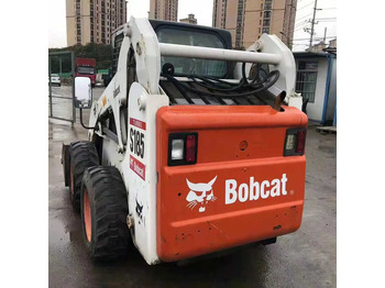 Kolesni nakladalec BOBCAT S185