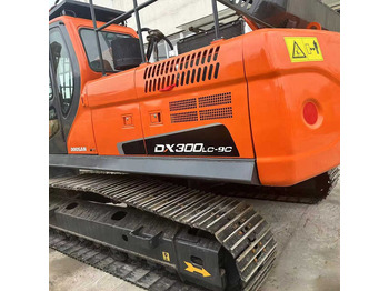 Bager goseničar DOOSAN DX300