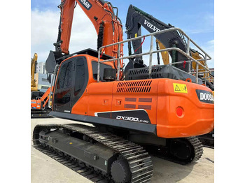 Bager goseničar DOOSAN DX300