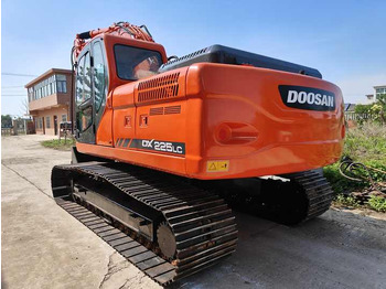 Bager Used Doosan DX225LC Excavator | Low Hours | Heavy Duty | Global Shipping | Well-Maintained: slika 2
