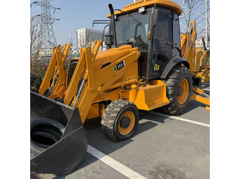 Bager nakladalec JCB 3CX