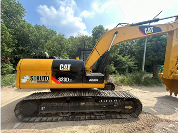 Bager goseničar CATERPILLAR 323D2L