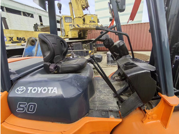 Diesel viličar TOYOTA