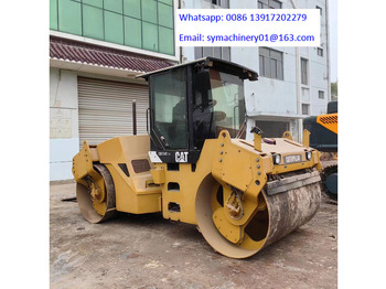 Cestni valjar CATERPILLAR CB534D