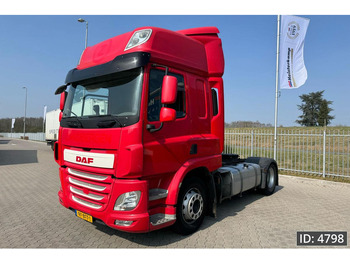 Vlačilec DAF CF 440