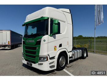 Vlačilec SCANIA R 450
