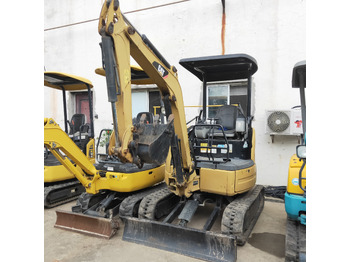 Mini bager CATERPILLAR 302