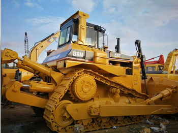 Kolesni nakladalec CATERPILLAR D8N