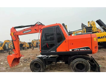 Bager na kolesih DOOSAN DX150W