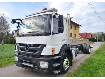 Tovornjak-šasija MERCEDES-BENZ Axor 1829