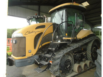 Traktor goseničar CHALLENGER