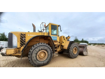 Kolesni nakladalec VOLVO L150E