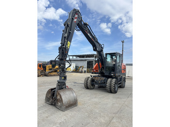 Bager na kolesih ATLAS