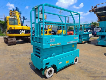 Škarjasta dvižna ploščad AIRMAN