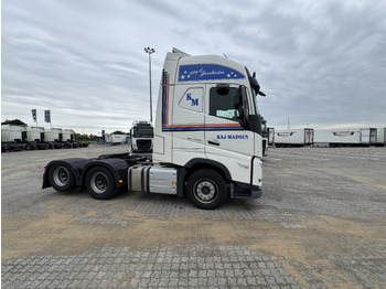 Vlačilec VOLVO