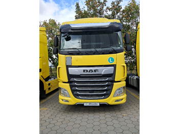 Vlačilec DAF XF 430