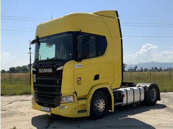 Vlačilec SCANIA R 450
