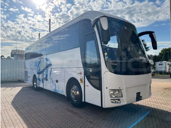 Potovalni avtobus