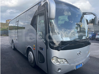 Potovalni avtobus