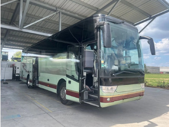 Potovalni avtobus VAN HOOL