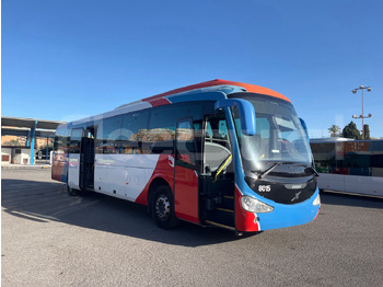 Potovalni avtobus VOLVO