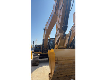 Bager goseničar CATERPILLAR 330D2L