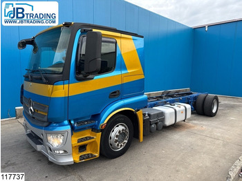 Tovornjak-šasija MERCEDES-BENZ Actros 1843