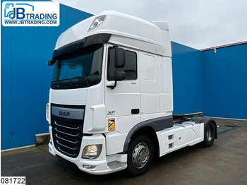 Vlačilec DAF XF 440