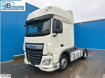 Vlačilec DAF XF 440