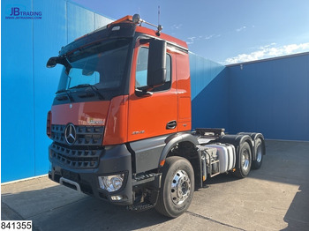 Vlačilec MERCEDES-BENZ Arocs 2648