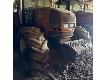 Traktor RENAULT Ares 710