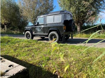 Avtomobil LAND ROVER