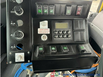 Vozilo za pometanje Mercedes-Benz 1524 Winterdienst - Streuer - Kehrmaschine: slika 3