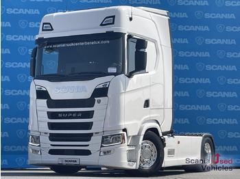 Vlačilec SCANIA S 500