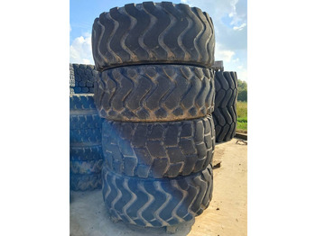 Gume in platišča za Gradbeni stroj Komatsu WA380 4x RIM ASSY 423-30-62201: slika 2