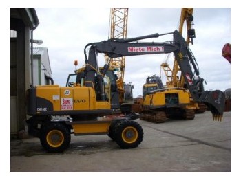 Bager na kolesih Volvo EW 160 C: slika 1