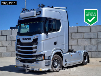Vlačilec SCANIA S 500