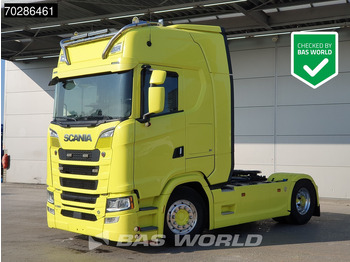 Vlačilec SCANIA S 580