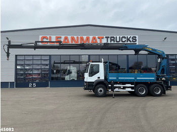 Tovornjak z dvigalom IVECO Trakker